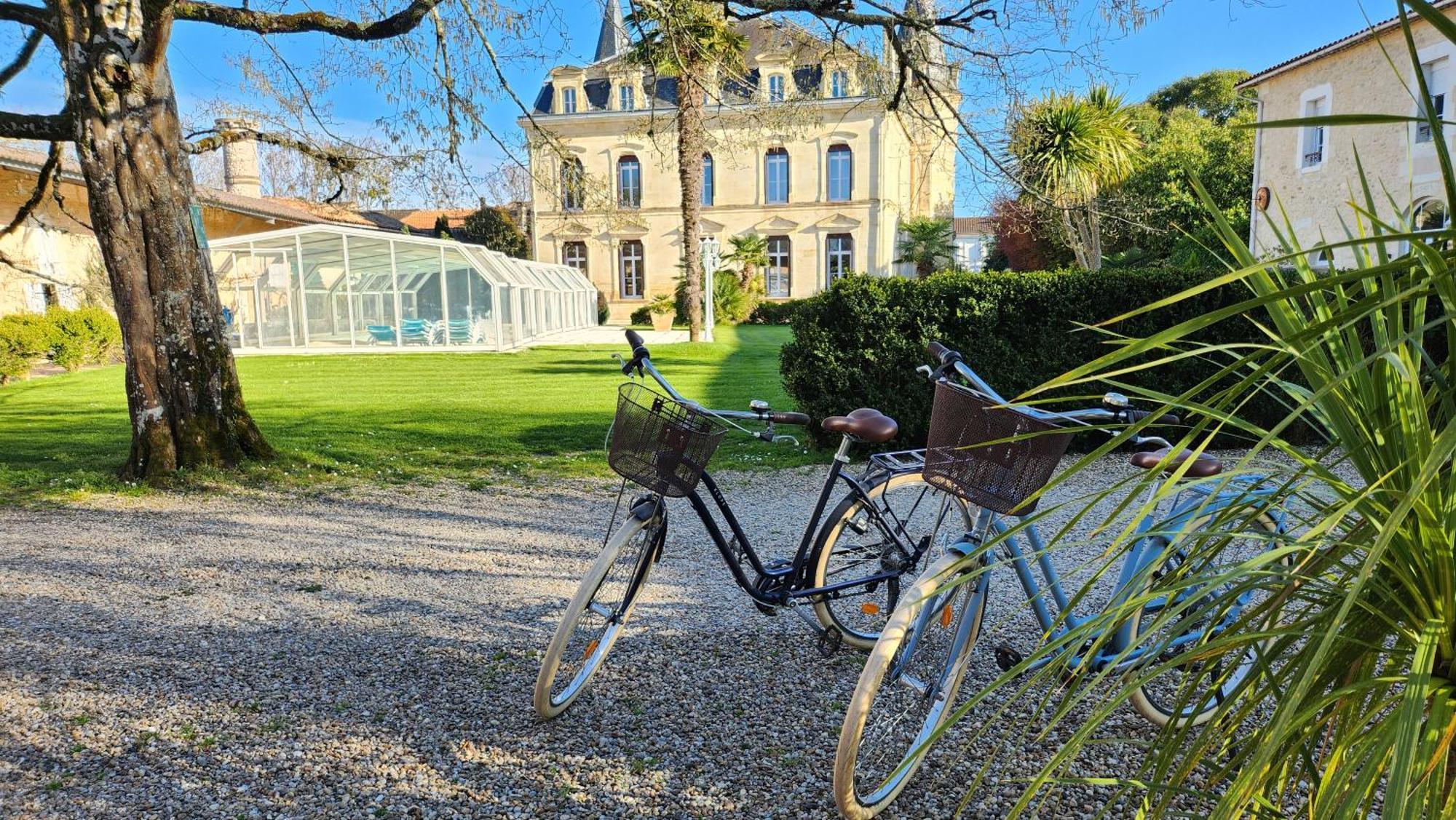 Hôtel La Tour Perrier Eyrans Exterior foto